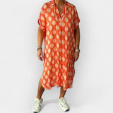 Καλοκαιρινό φόρεμα με λαιμόκοψη και ανάλαφρη γραμμή