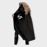 Κομψό Μακρύ Παλτό με Μοντέρνες Λεπτομέρειες