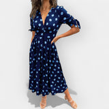 Φόρεμα με Πουά και Κομψές Λεπτομέρειες