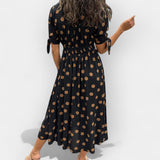 Φόρεμα με Πουά και Κομψές Λεπτομέρειες