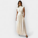 Κομψό Φόρεμα με Cut-Out Λεπτομέρειες