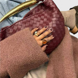 Γκέρντα - Υφαντή χρυσή λαβή