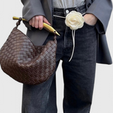 Γκέρντα - Υφαντή χρυσή λαβή